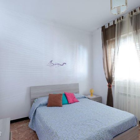 House Henry Apartment Vado Ligure Bagian luar foto