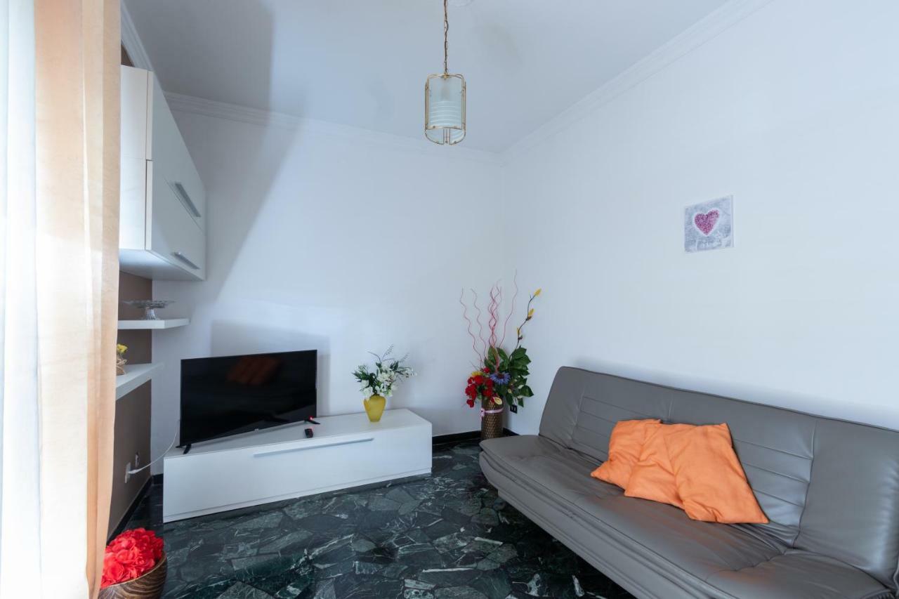 House Henry Apartment Vado Ligure Bagian luar foto