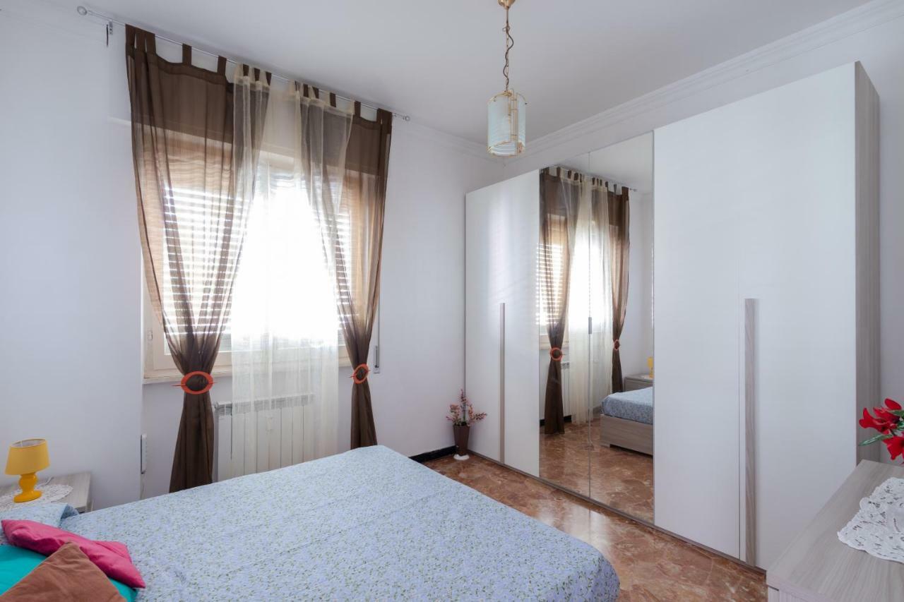 House Henry Apartment Vado Ligure Bagian luar foto