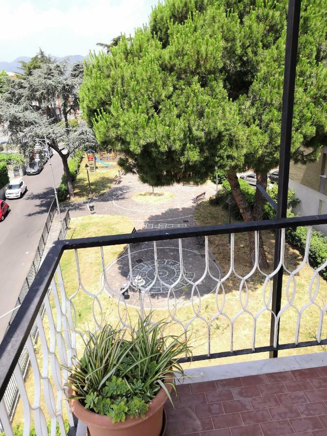 House Henry Apartment Vado Ligure Bagian luar foto